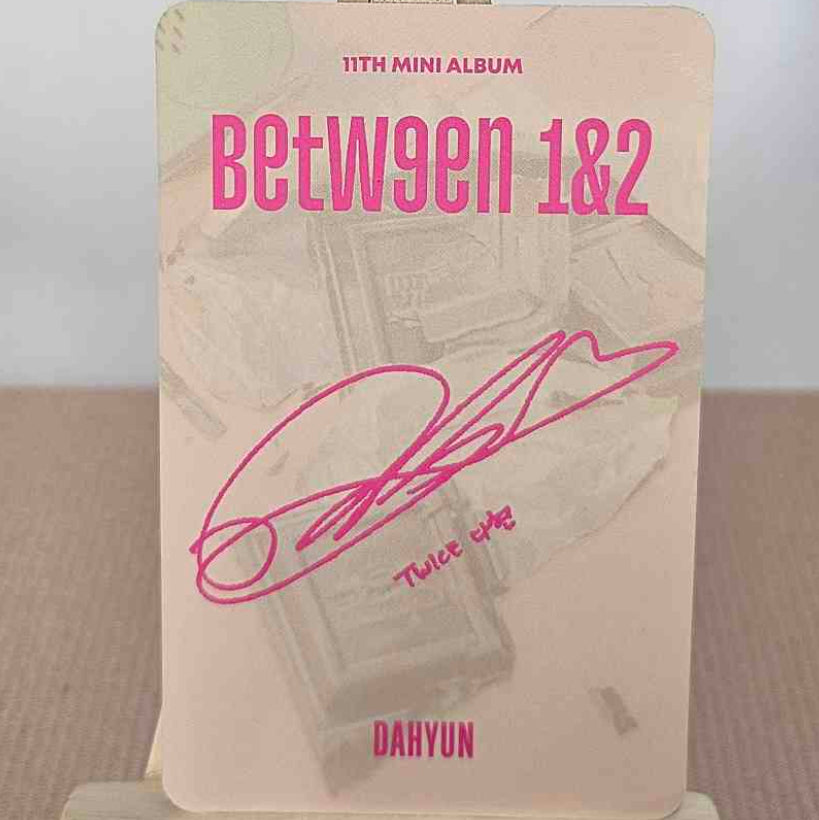 TWICE - Dahyun ( 11th mini album Between 1&2 )